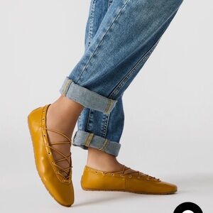 Steve Madden Banana Leather Ballet Flats